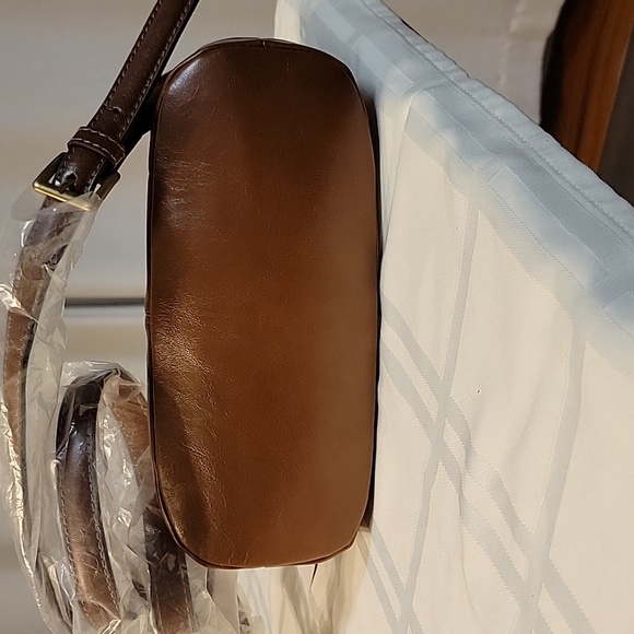 Tignanello NWT leather crossbody, Camel and tan - Picture 5 of 8